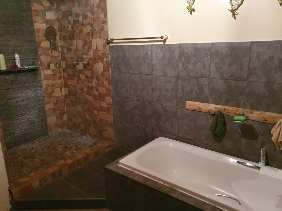 10 Bedroom Property for Sale in Rustenburg North West